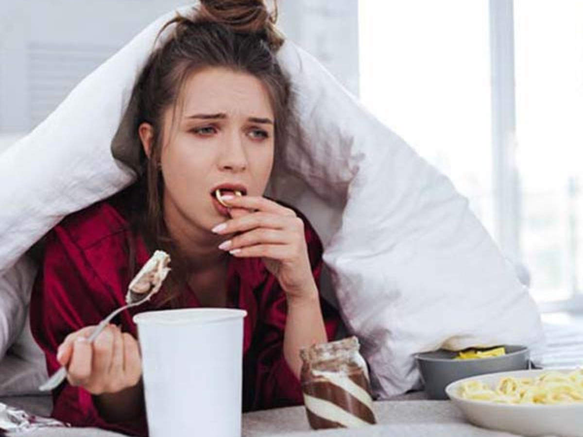 10 Ways to Prevent Stress Eating When Youâ€™re Stuck at Home